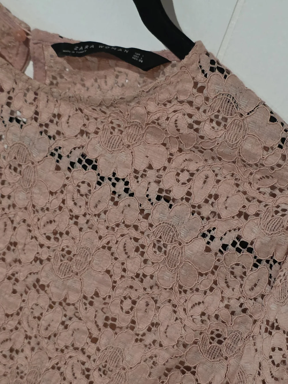 Zara Pink Lace Bell-Sleeve Blouse - Picture 3 of 7